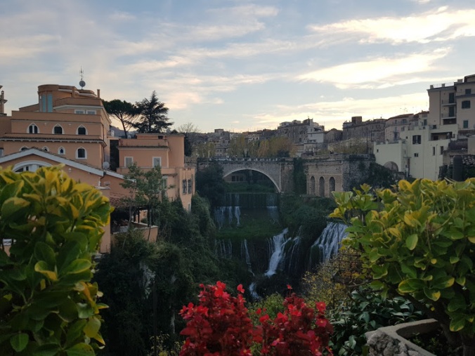 A Must-See: Tivoli in a Day!